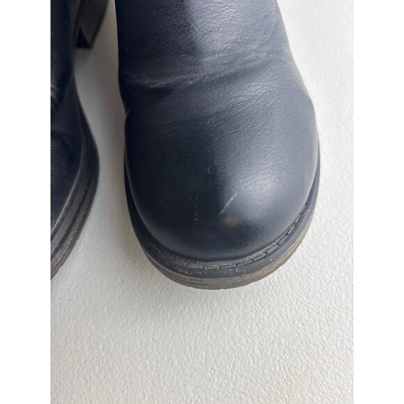 Steve Madden Black Tall Boots with Quilted Accent and Buckle Details Size 5 - Picture 7 of 11